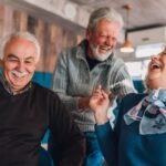 seniors-heureux-9-habitudes-quotidiennes